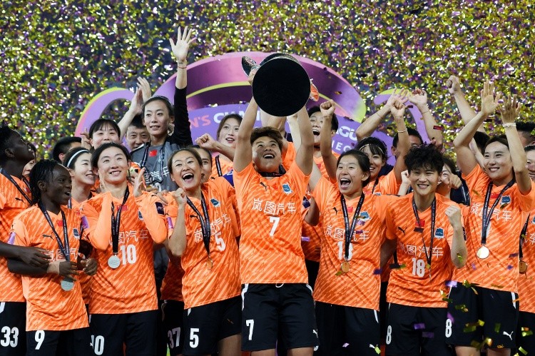 博主：武汉女足将出战FIFA女足冠军杯，若进半决赛将战阿森纳